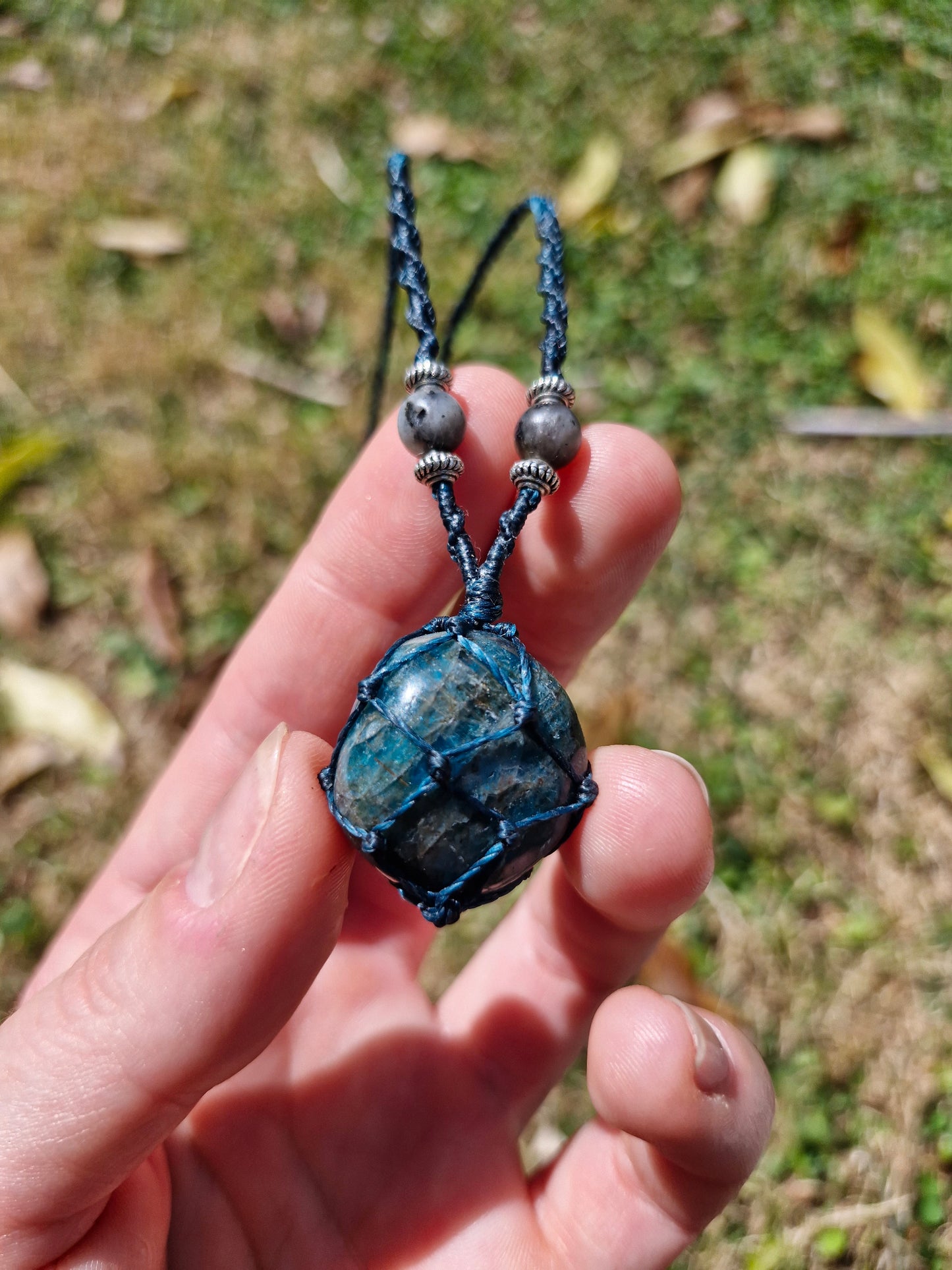 Blue Kyanite and Labradorite macrame necklace