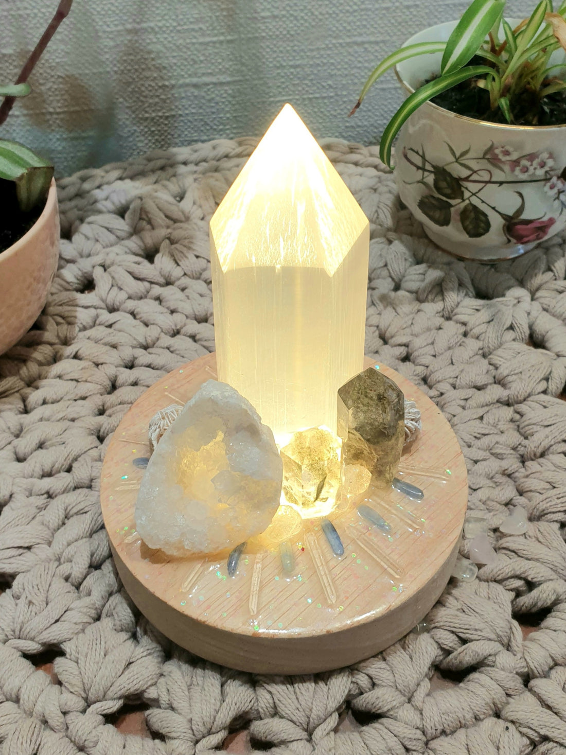 Selenite - Cleanse, purify, high vibes