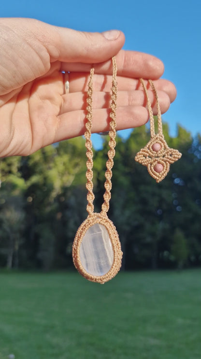 Mangano Calcite macrame pendant