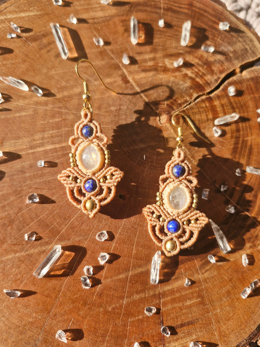 Moonstone and Lapis Lazuli macrame earrings
